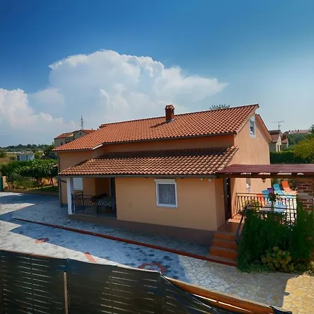 Danny I Appartement Kukci